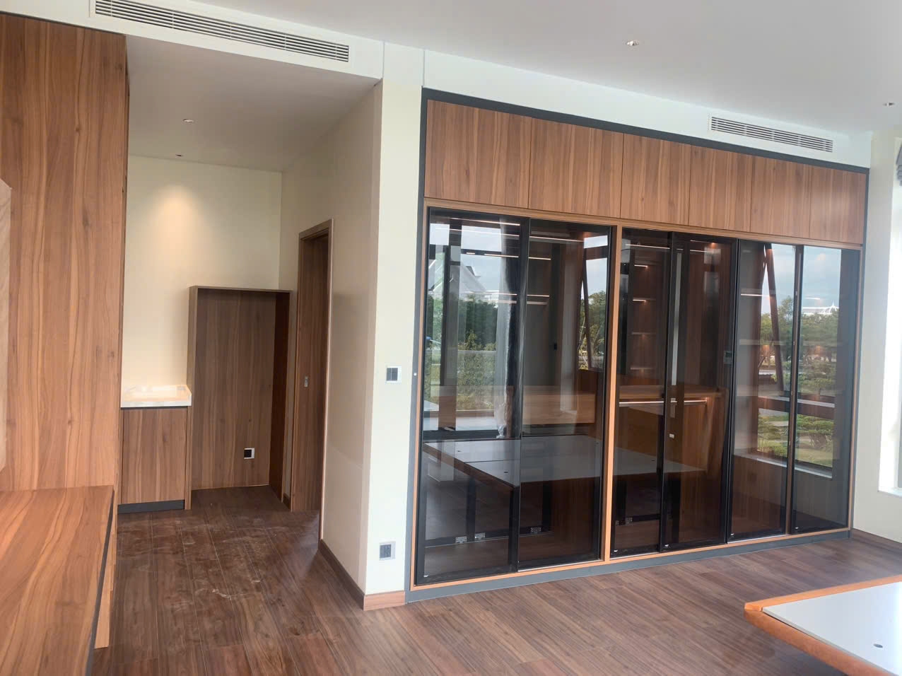 Nội thất gỗ tự nhiên được chế tác tinh xảo